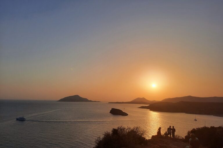 Όσο ο χρόνος δύει